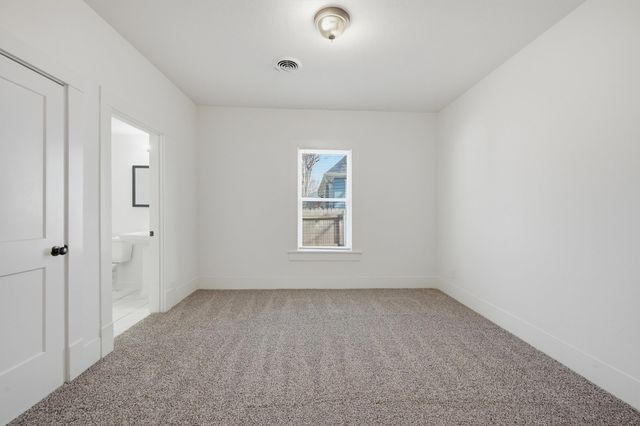 904 N Woods Street, Sherman, TX 75092