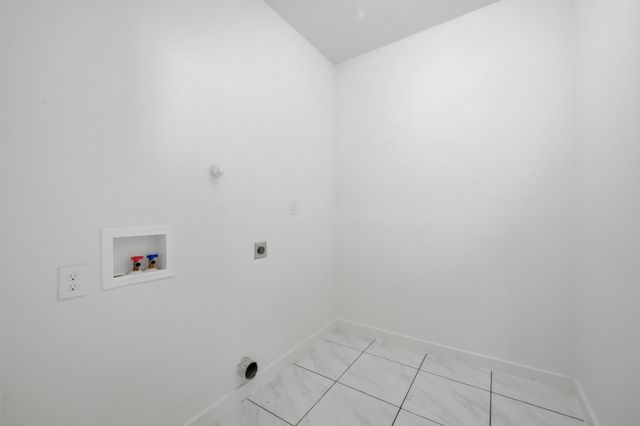 904 N Woods Street, Sherman, TX 75092