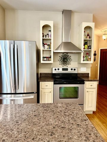 1204 Baywood Rd, Dothan, AL 36305