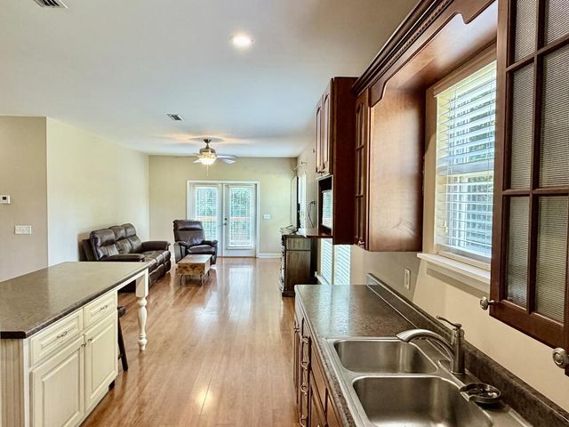 1204 Baywood Rd, Dothan, AL 36305