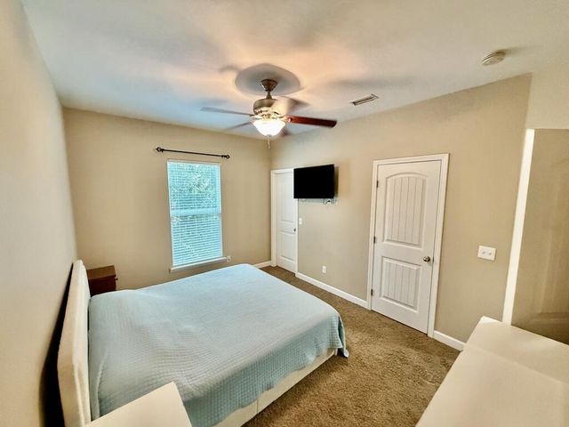 1204 Baywood Rd, Dothan, AL 36305