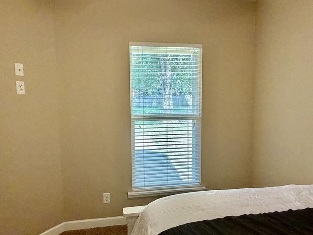 1204 Baywood Rd, Dothan, AL 36305