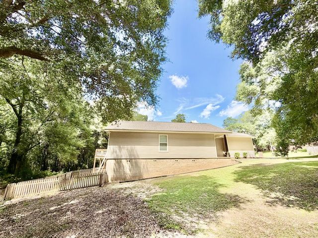 1204 Baywood Rd, Dothan, AL 36305