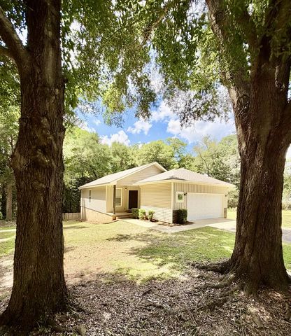 1204 Baywood Rd, Dothan, AL 36305