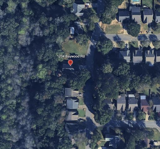 1204 Baywood Rd, Dothan, AL 36305
