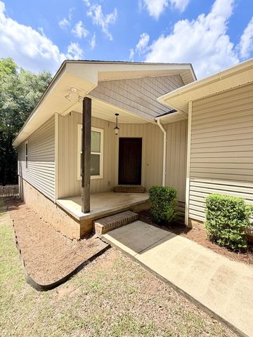 1204 Baywood Rd, Dothan, AL 36305
