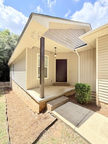 1204 Baywood Rd, Dothan, AL 36305