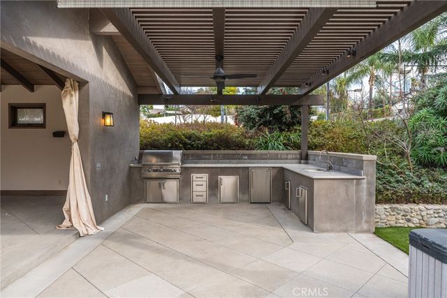 12669 Valley View Lane, Redlands, CA 92373