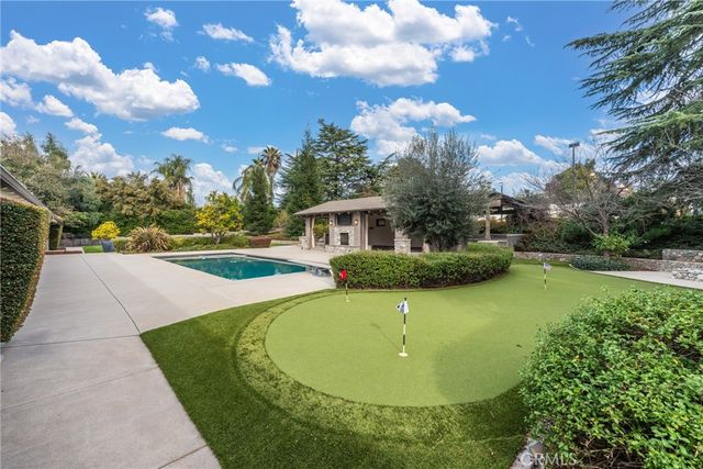 12669 Valley View Lane, Redlands, CA 92373