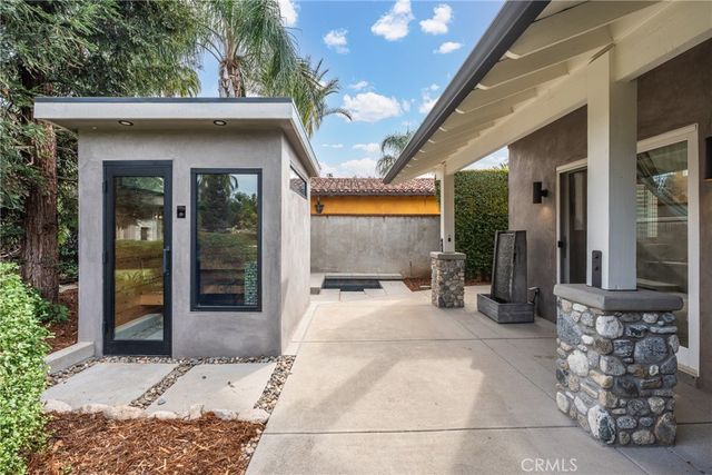 12669 Valley View Lane, Redlands, CA 92373