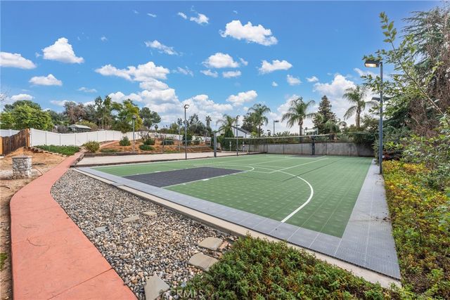 12669 Valley View Lane, Redlands, CA 92373