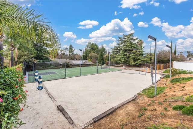 12669 Valley View Lane, Redlands, CA 92373