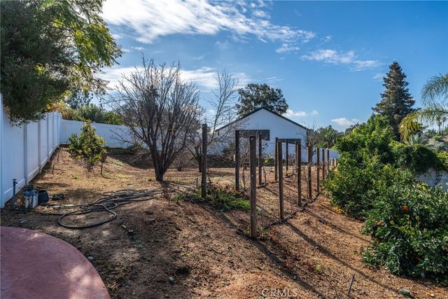 12669 Valley View Lane, Redlands, CA 92373