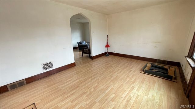 2208 Weston Avenue, Niagara Falls, NY 14305