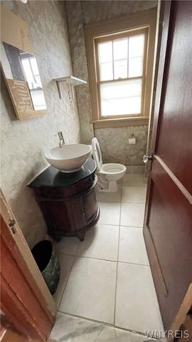 2208 Weston Avenue, Niagara Falls, NY 14305