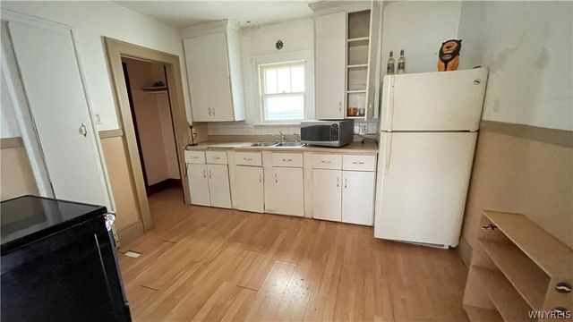 2208 Weston Avenue, Niagara Falls, NY 14305