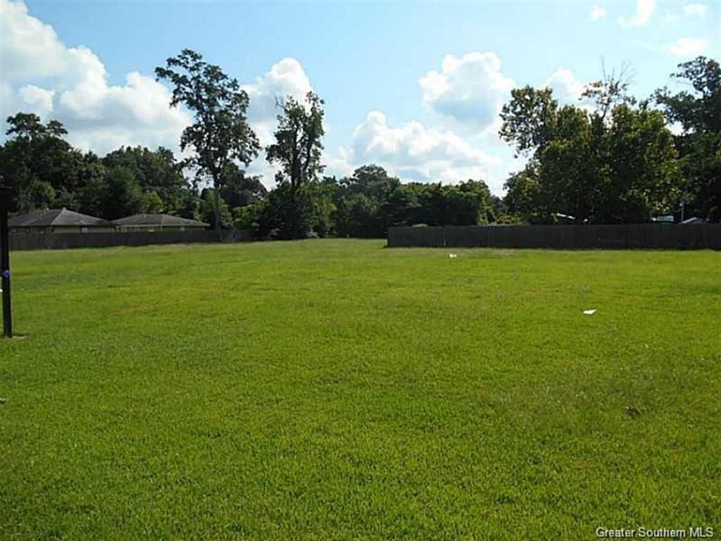 1718 N Martin Luther King Highway, Lake Charles, LA 70601