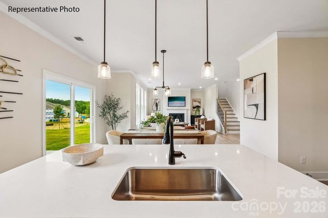 4255 Round Table Drive, Gastonia, NC 28056