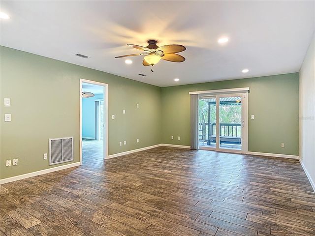 3813 SANDSTONE COURT, New Smyrna Beach, FL 32169