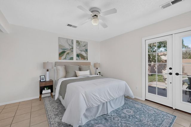 1304 Villa Campo NE, Albuquerque, NM 87113