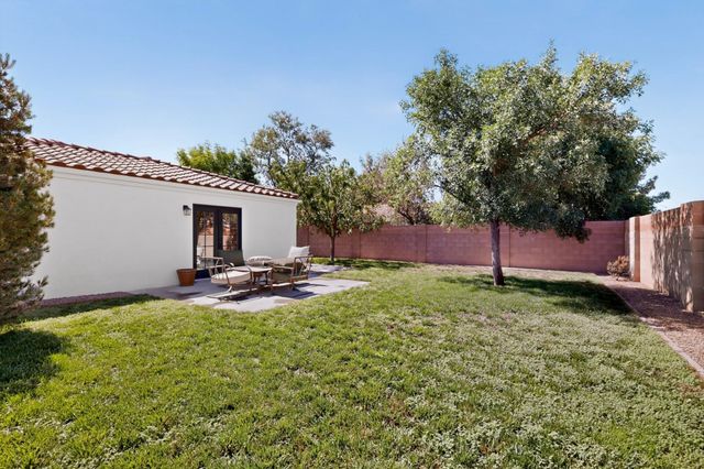 1304 Villa Campo NE, Albuquerque, NM 87113