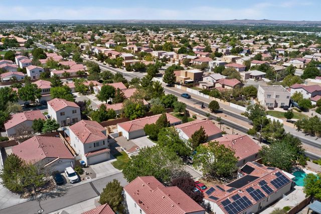 1304 Villa Campo NE, Albuquerque, NM 87113
