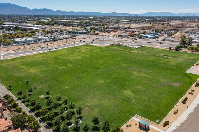 1304 Villa Campo NE, Albuquerque, NM 87113
