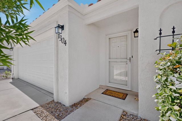 1304 Villa Campo NE, Albuquerque, NM 87113
