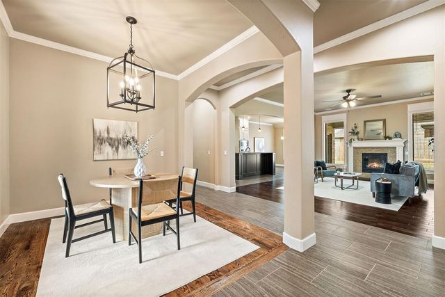 1113 Lindsey Lane, Moore, OK 73160
