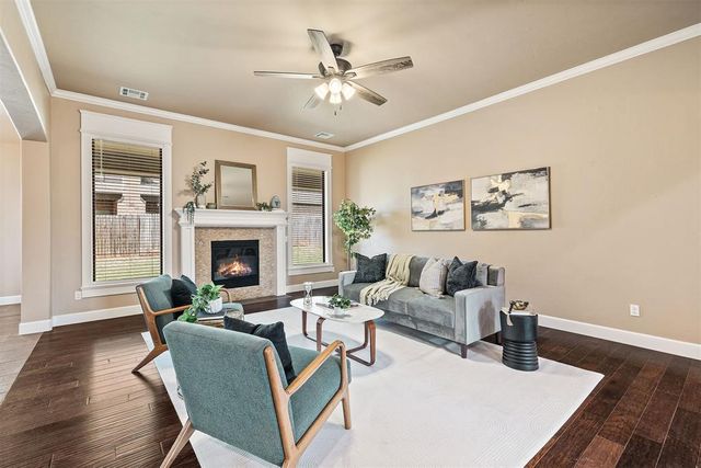 1113 Lindsey Lane, Moore, OK 73160