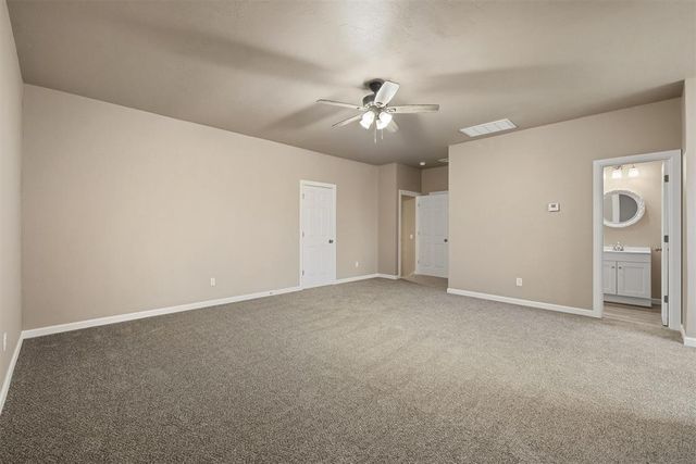 1113 Lindsey Lane, Moore, OK 73160