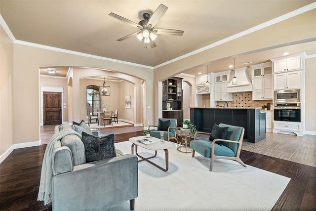 1113 Lindsey Lane, Moore, OK 73160