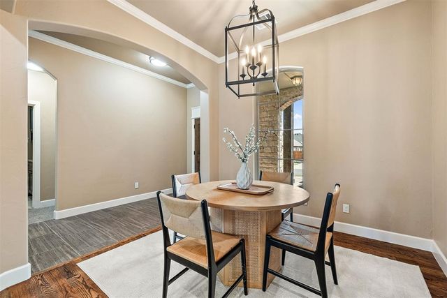 1113 Lindsey Lane, Moore, OK 73160