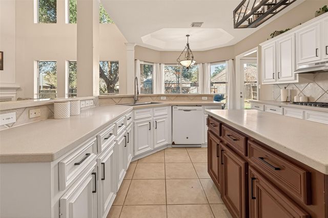 1322 Kirby Lake Court, Richmond, TX 77406