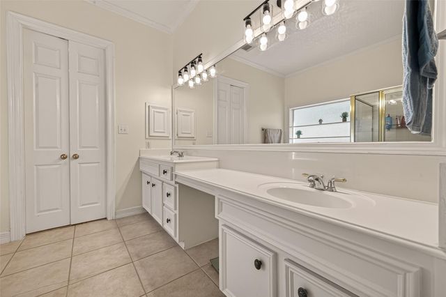 1322 Kirby Lake Court, Richmond, TX 77406