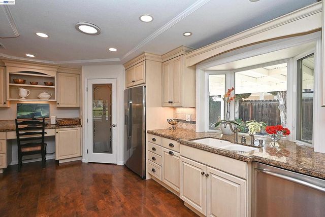 319 319 Pearl Dr, Livermore, CA 94550