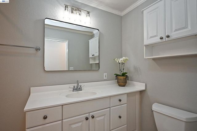 319 319 Pearl Dr, Livermore, CA 94550