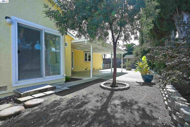 319 319 Pearl Dr, Livermore, CA 94550