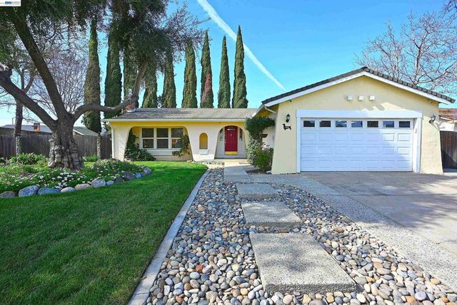 319 319 Pearl Dr, Livermore, CA 94550