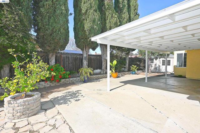 319 319 Pearl Dr, Livermore, CA 94550