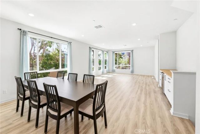 122 Citysquare, Irvine, CA 92614