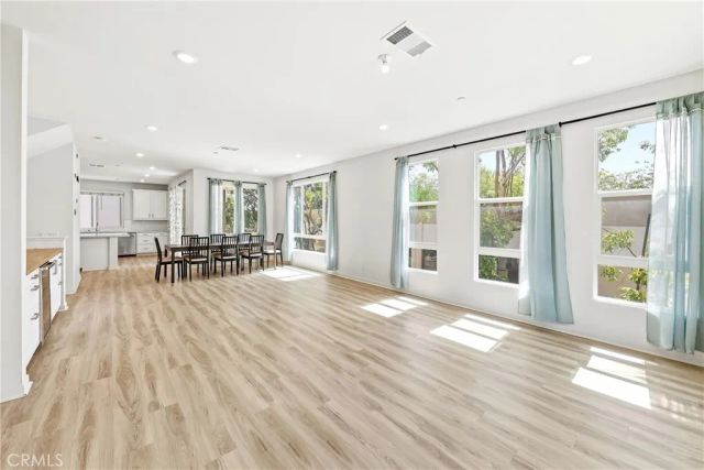 122 Citysquare, Irvine, CA 92614