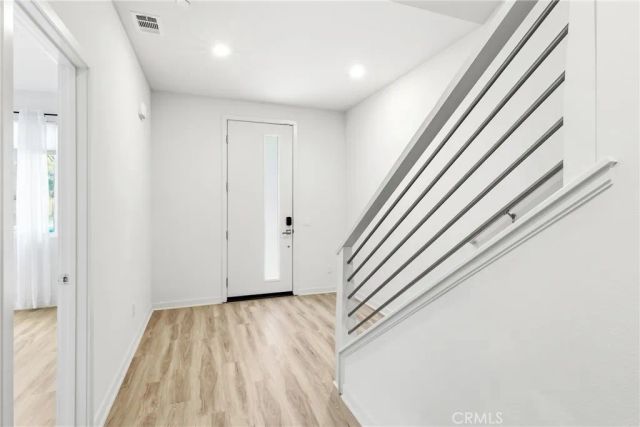 122 Citysquare, Irvine, CA 92614