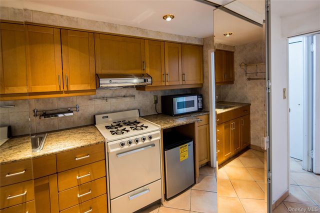86-31 62nd Avenue, Rego Park, NY 11374