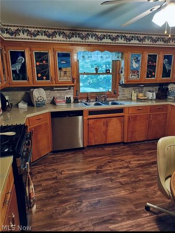 4825 Edinderry Drive NW, Canton, OH 44708