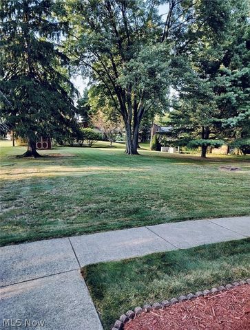 4825 Edinderry Drive NW, Canton, OH 44708