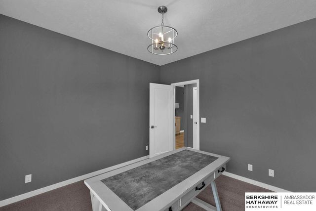 18406 Palisades Drive, Omaha, NE 68136