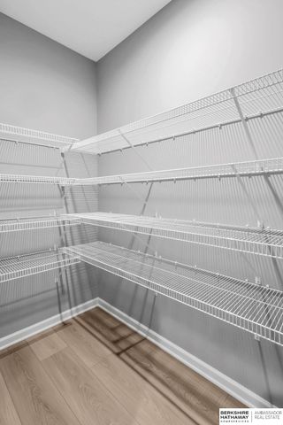 18406 Palisades Drive, Omaha, NE 68136