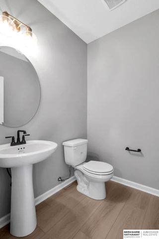 18406 Palisades Drive, Omaha, NE 68136