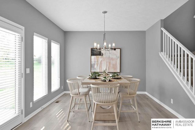 18406 Palisades Drive, Omaha, NE 68136